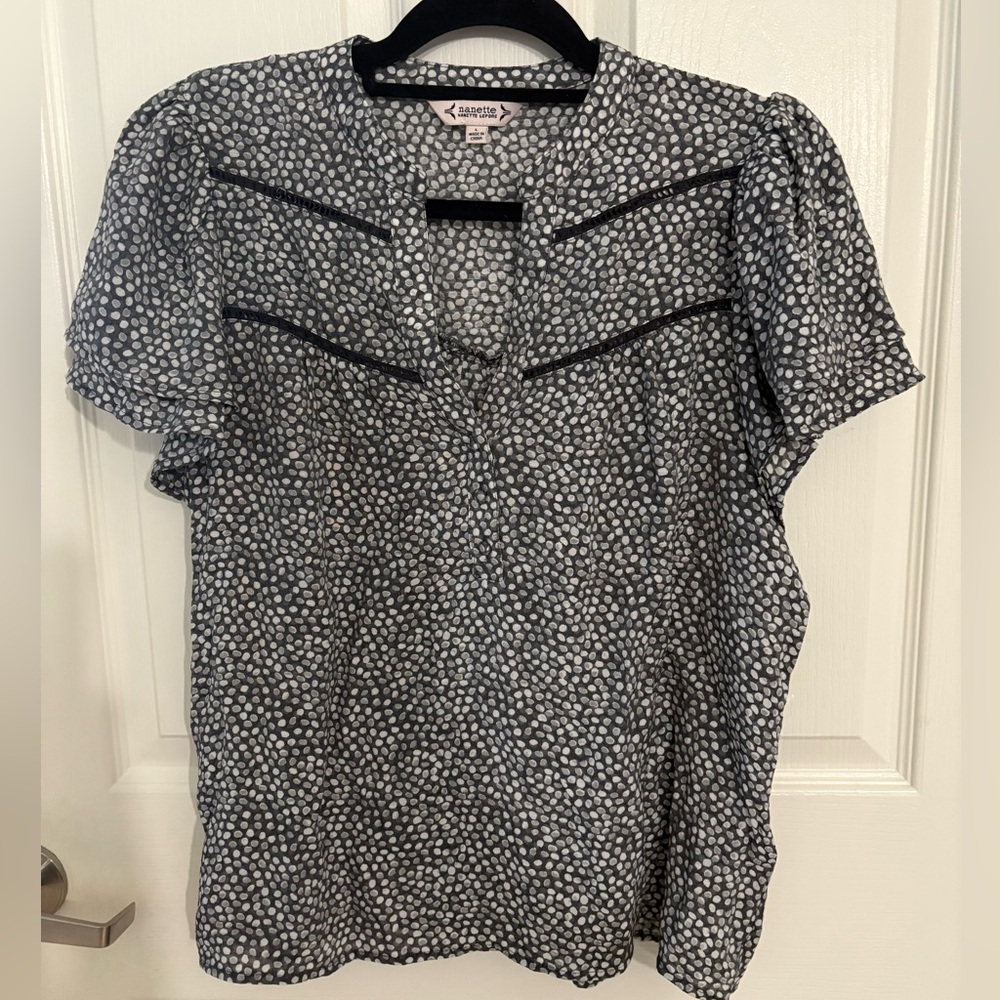 Nanette by Nanette Lepore Gray and White Spotted Blouse